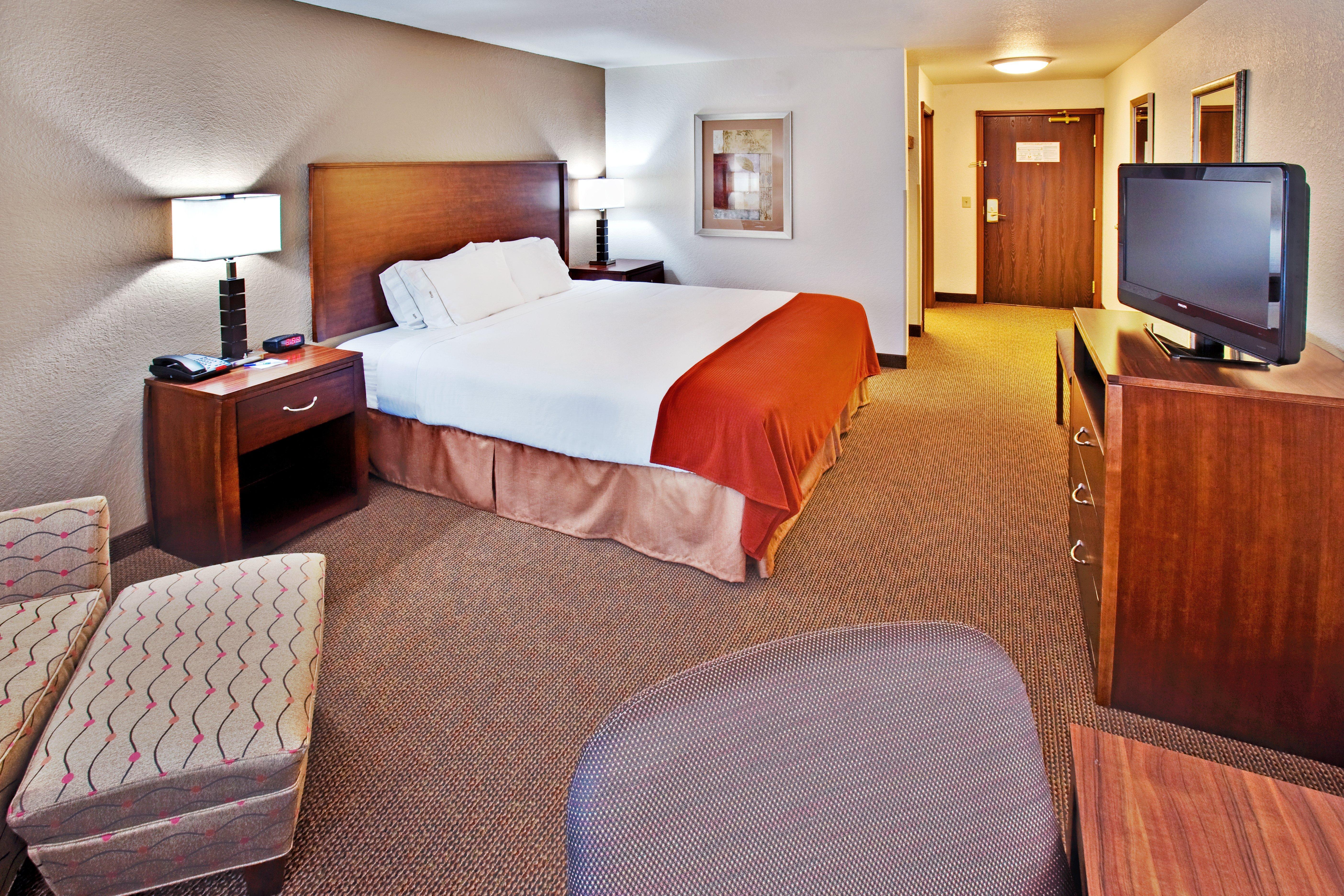 Holiday Inn Express Hotel & Suites - Dubuque West By Ihg Exterior photo